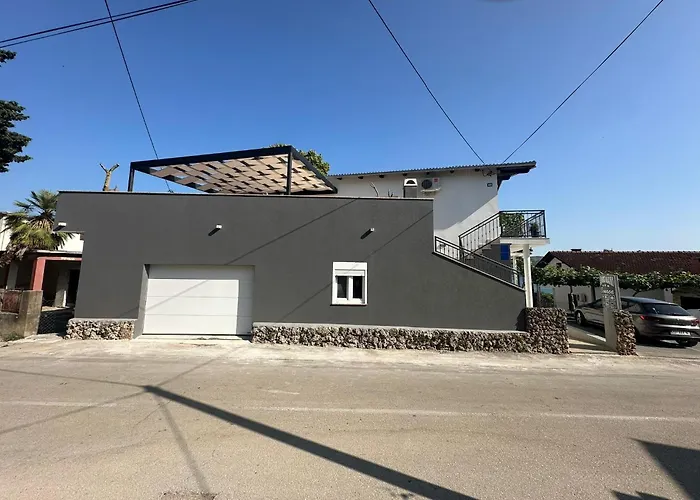 Bonaca Apartment *